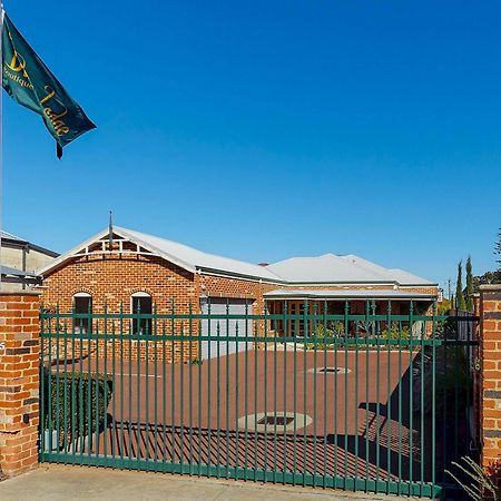 Durham Lodge Bed & Breakfast Perth Bagian luar foto